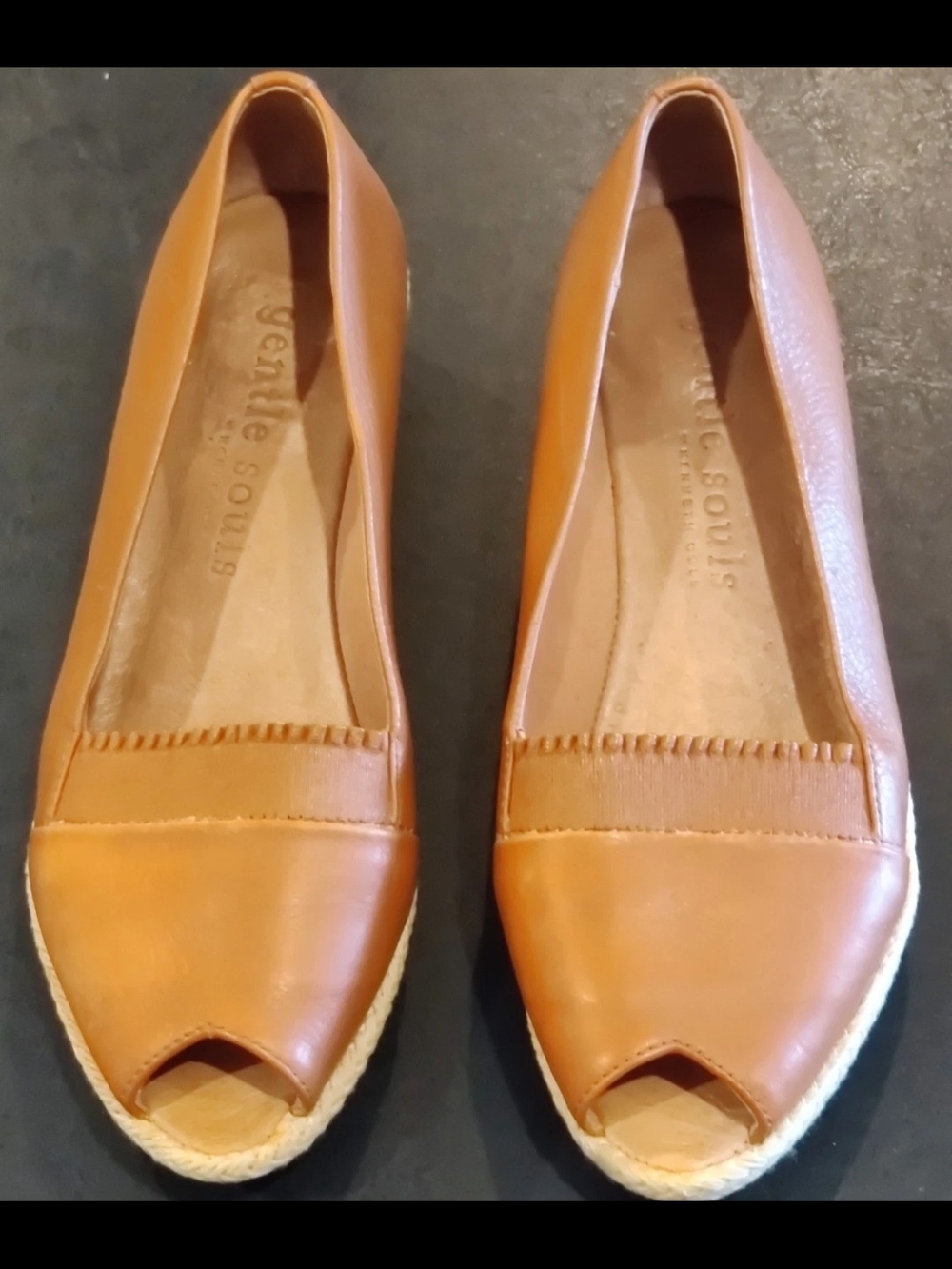 Kenneth Cole Gentle Souls Womens 5 1/2 Luci A Line Tan Wedge Sandals